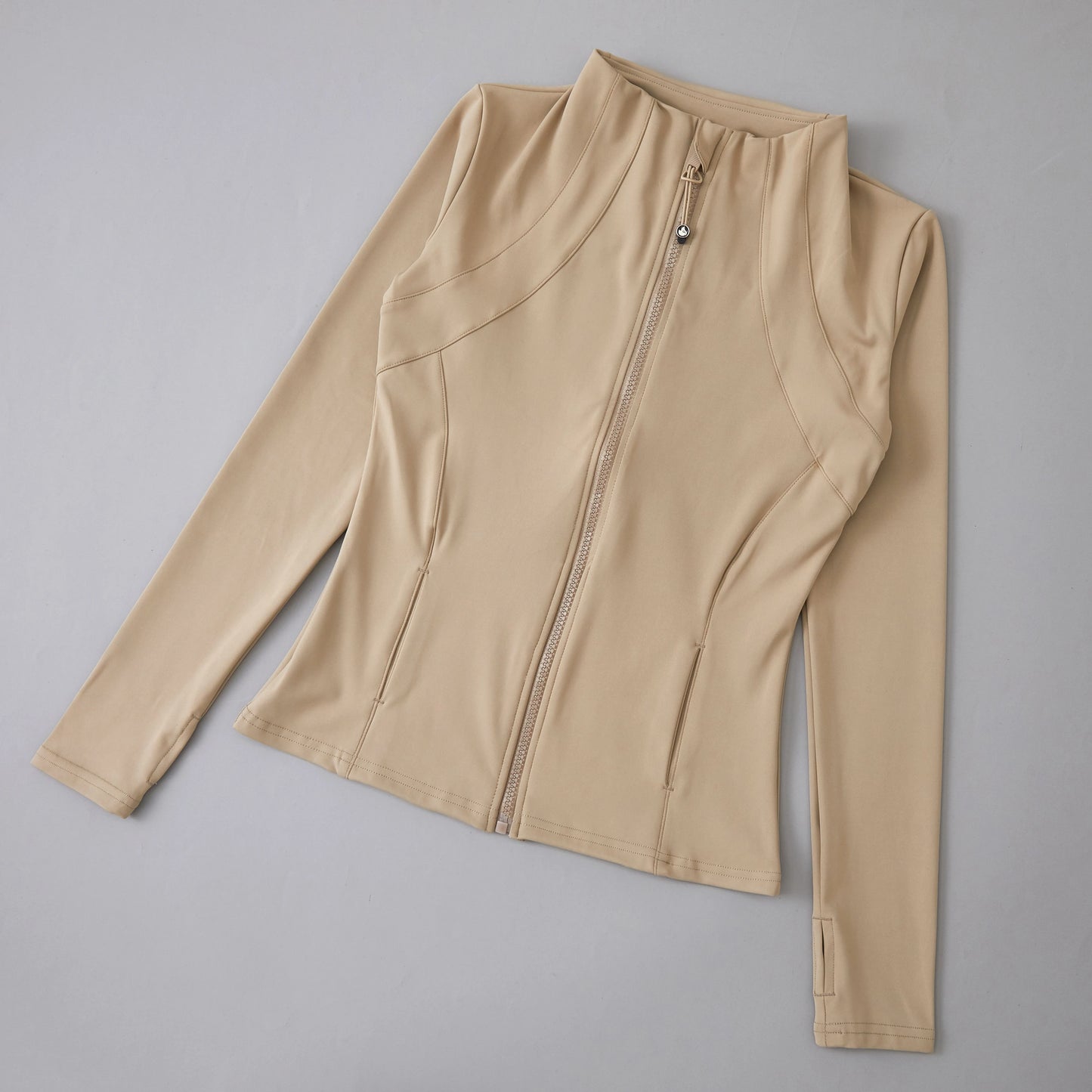 Chompa deportiva de alta elasticidad, cuello alto y redondo, manga larga