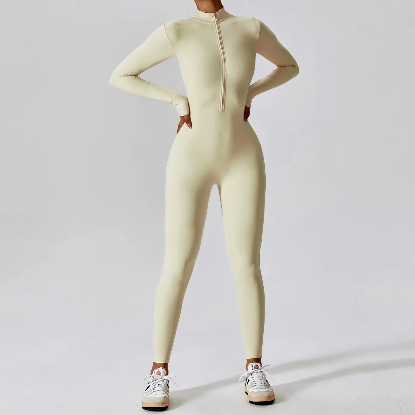 Mono deportivo push up con cremallera, elástico de una pieza