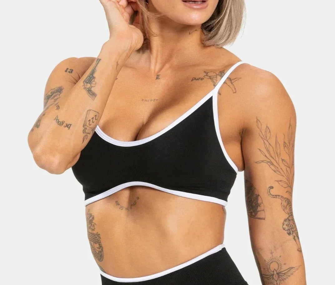 Sujetador deportivo de verano de color liso, sexy, sin espalda, de punto con tirantes